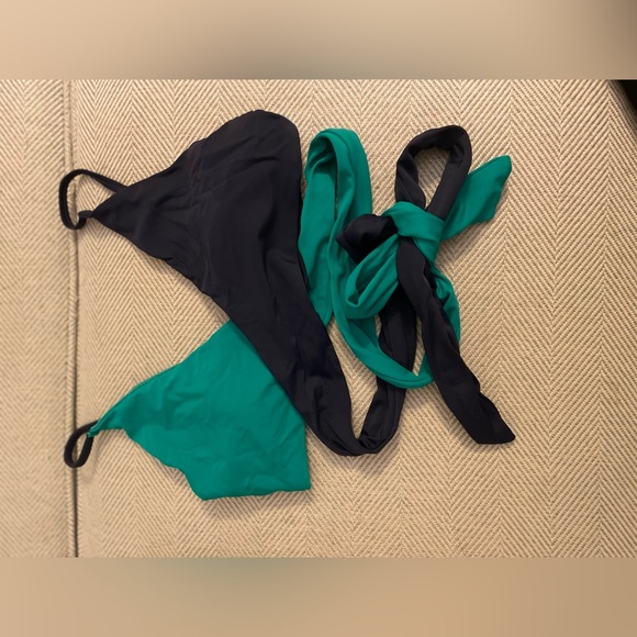 Aerie color block bikini set. - Picture 3 of 6